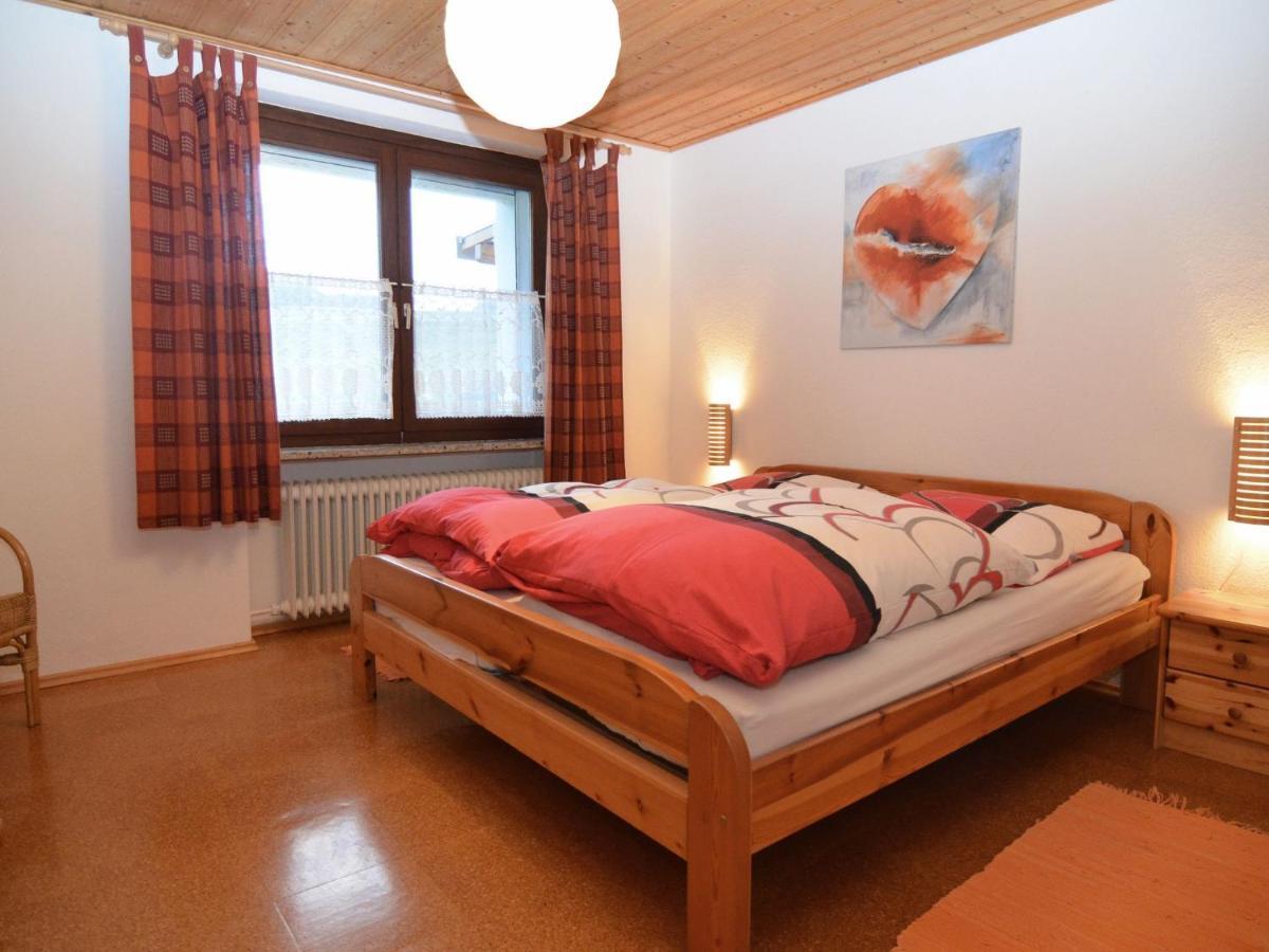 Quiet Holiday Home With Terrace Korbach Eksteriør billede